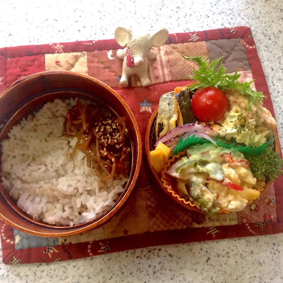 Snapdishの料理写真:先日のお弁当😊 #丸弁当  #わっぱ弁当  #地味弁当  #夫弁当|naonaomimichanさん