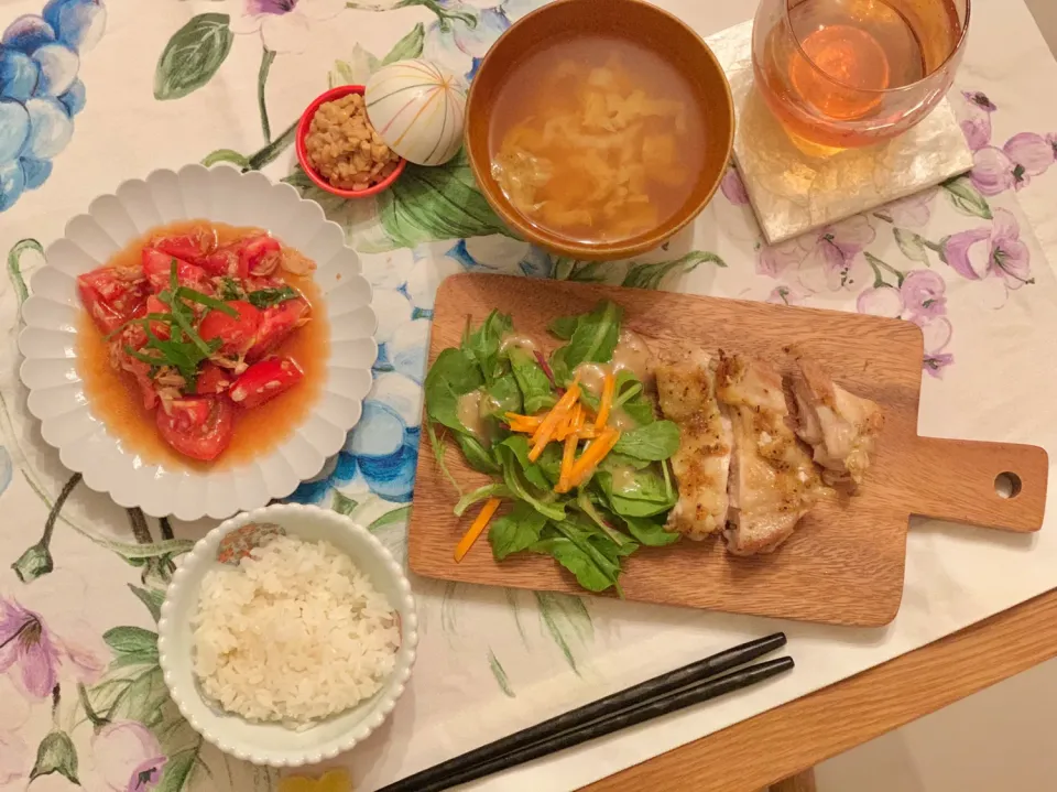 チキンステーキ
トマトとツナ和え
納豆
サラダ
お味噌汁
ごはん|maiさん