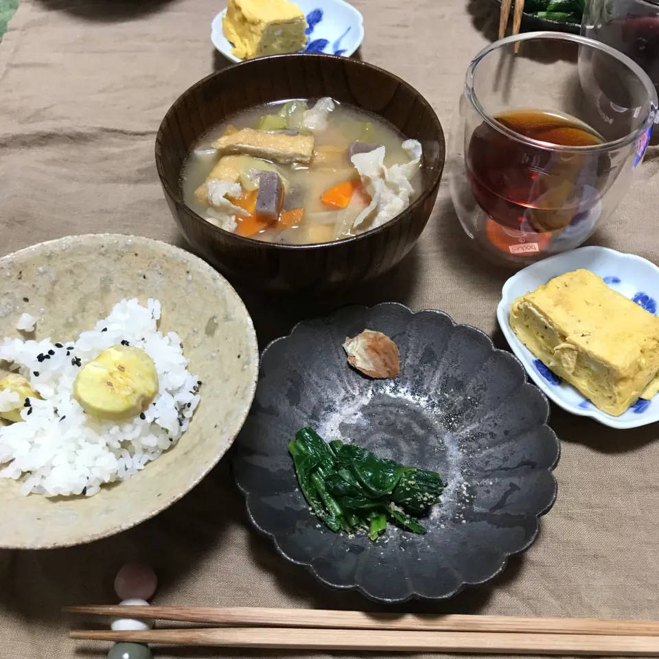 Snapdishの料理写真:栗ご飯定食|medaka_gardenさん