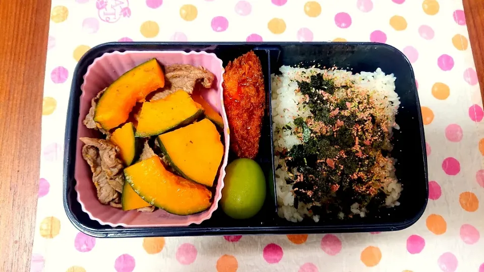 Snapdishの料理写真:カボチャと牛肉の甘辛炒め❤️旦那さんお弁当🎵😊|かおるcitronさん