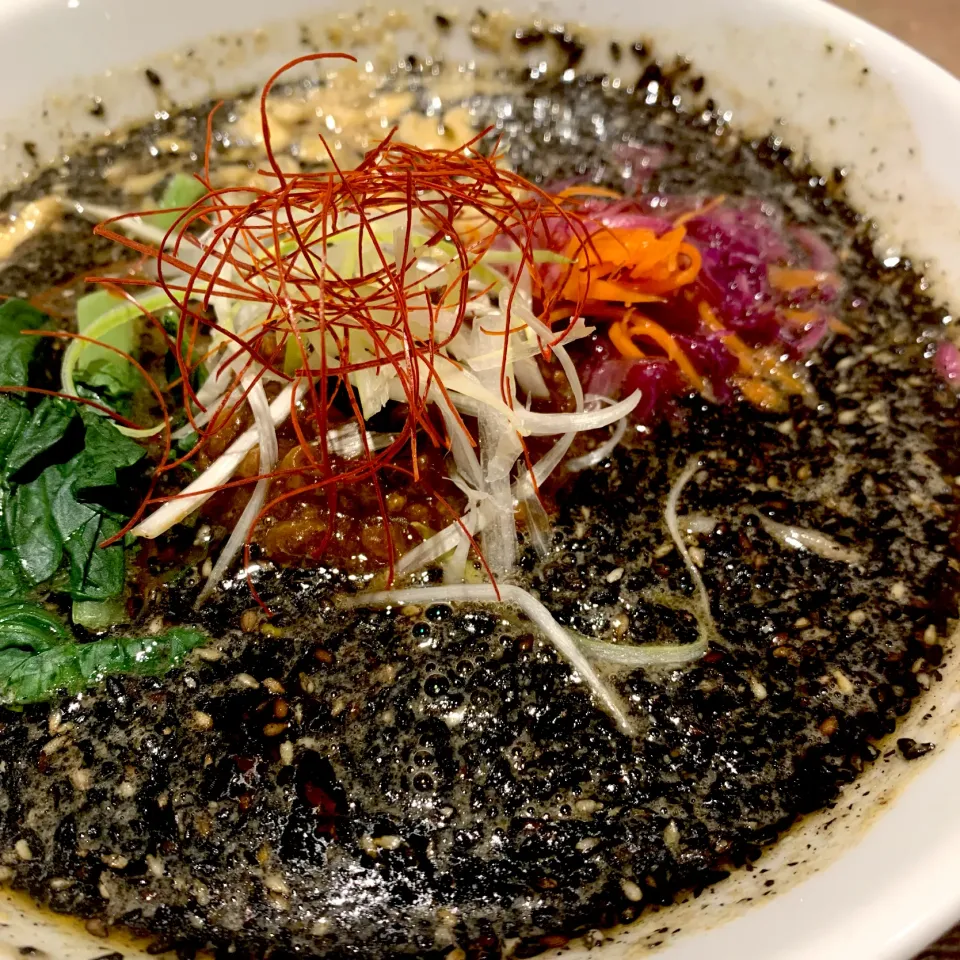 黒ごま担々麺|リュカさん