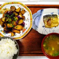 茄子の黒酢餡と鯖塩焼き定食|たにまちさん