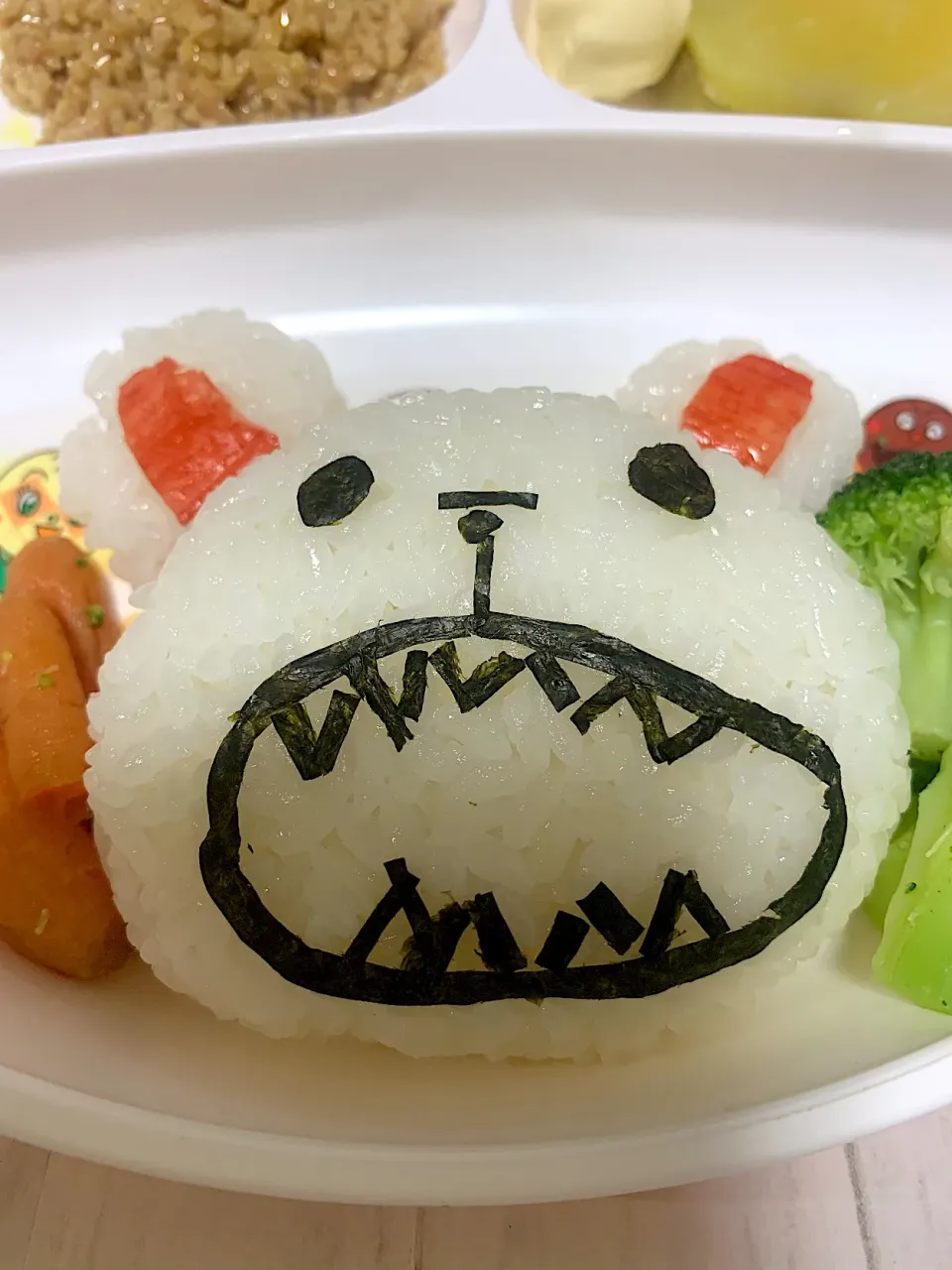 Snapdishの料理写真:ベポおにぎり🐻|すーぱーりんこさん