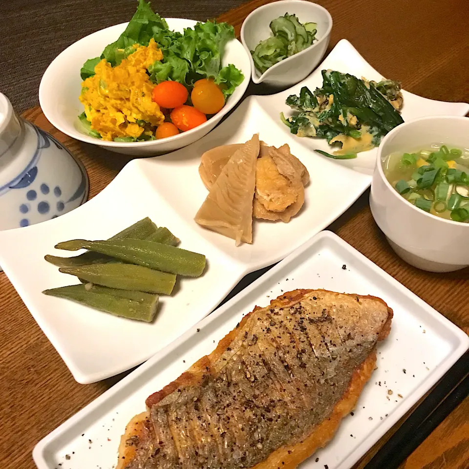 Snapdishの料理写真:10月1日晩ごはん|りこでりこさん