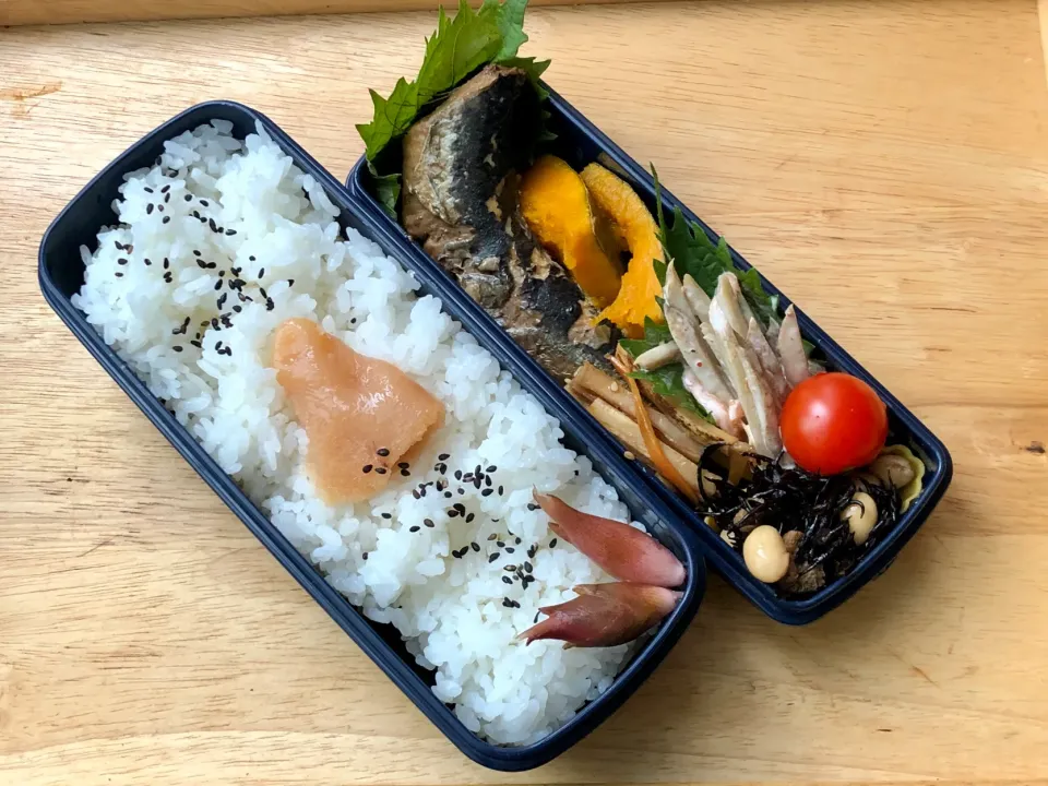 骨まで食べられる、鰯の梅干煮 弁当|弁当 備忘録さん