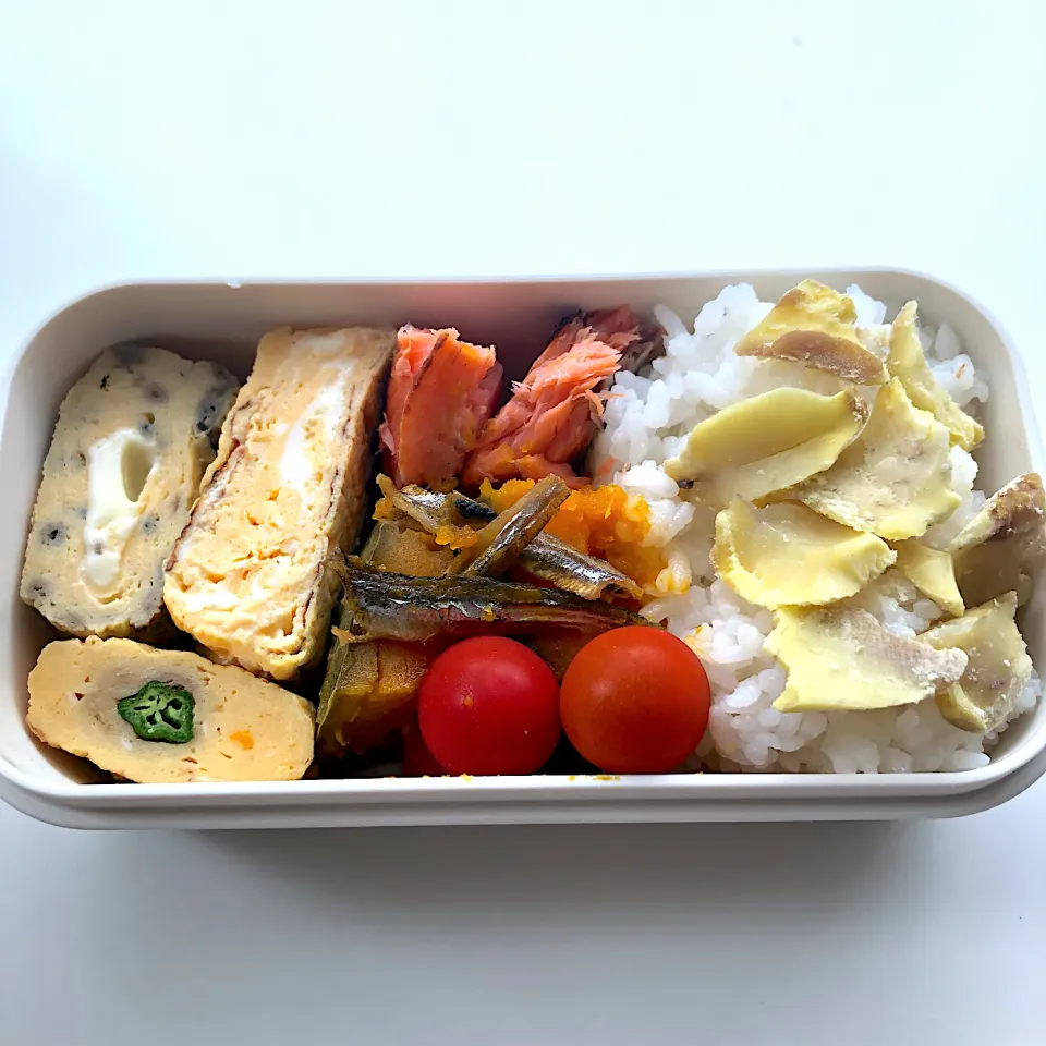 栗ご飯と卵焼き3種弁当|もぐもぐさん