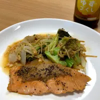 Snapdishの料理写真:しゃけのバターポン酢|Kaoriさん