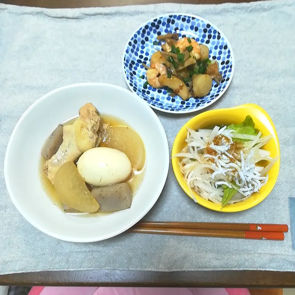 大根サラダ
海老とホタテとキノコの醤油麹炒め
大根と手羽元の煮込み|わあさん