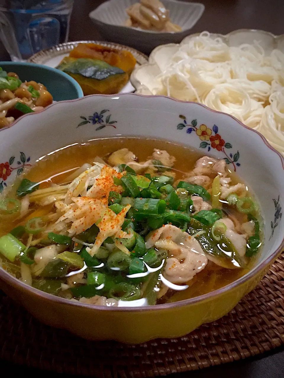 豚肉と生姜のつけ素麺|まるころけさん