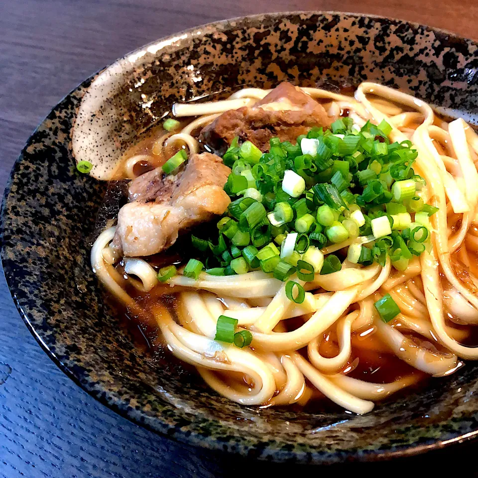 Snapdishの料理写真:焼きあごつゆのソーキそば|モスグリーンさん