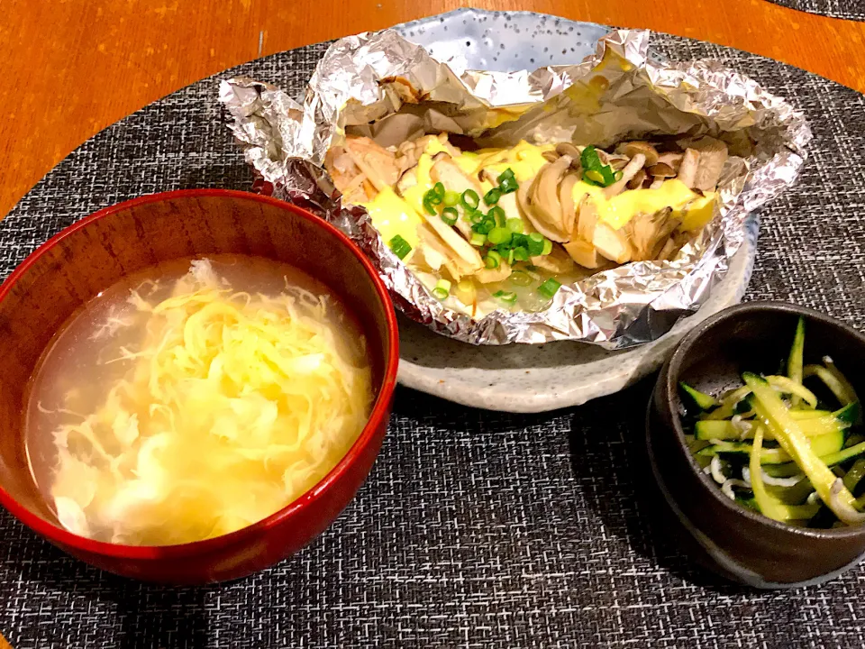 鮭のホイル焼きと中華たまごスープ|とみぃさん