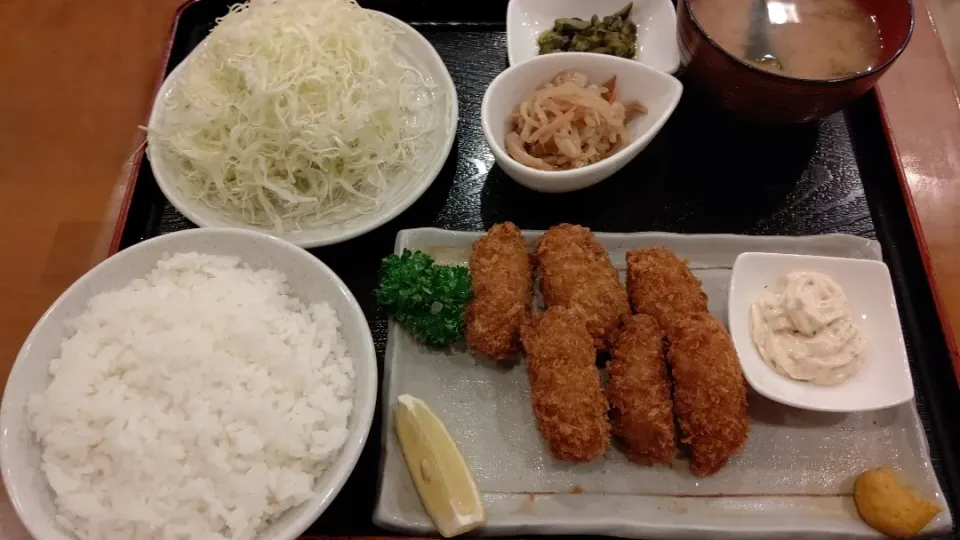 カキフライ定食|アクちゃんさん