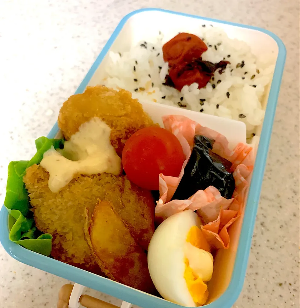 Snapdishの料理写真:白身魚フライ弁当|besさん