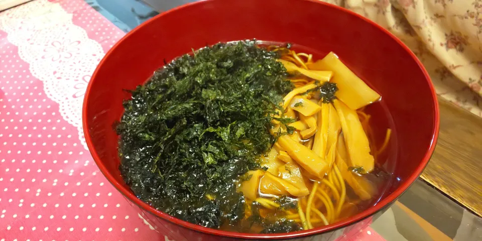 メンマ地のりラーメン
チャーシュー買い忘れ、あると思っていたネギも無しです😣|kamekameさん