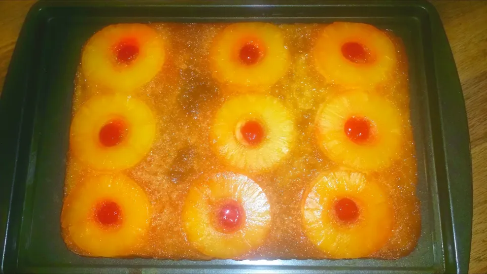 Pineapple upside down cake|Frank Ortizさん