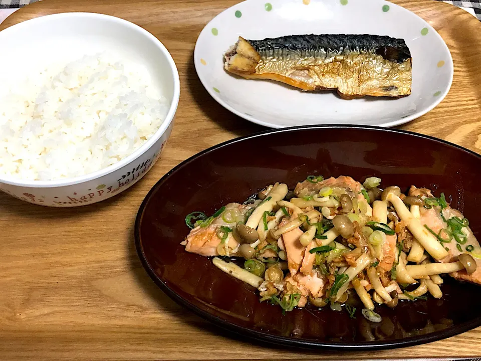 今日の夕食 ☆鮭としめじのバター醤油炒め ☆鯖の塩焼き|まぁたんさん