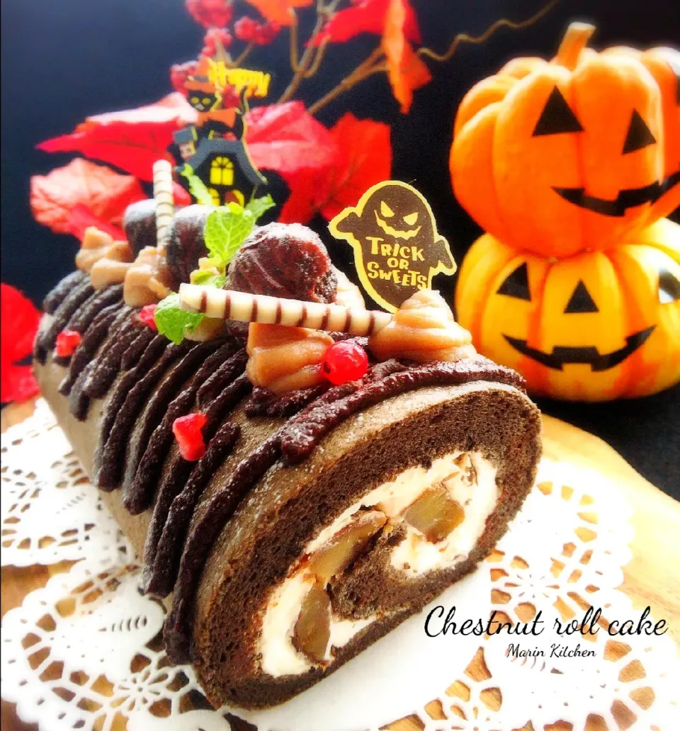 栗の渋皮煮ロールケーキをHalloween風に♡|マリンさん