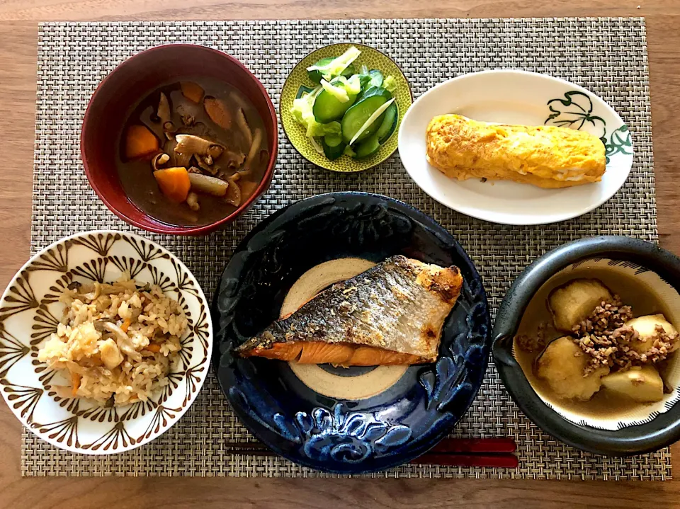 土曜日の朝ごはん定食🍚|saoricocoさん