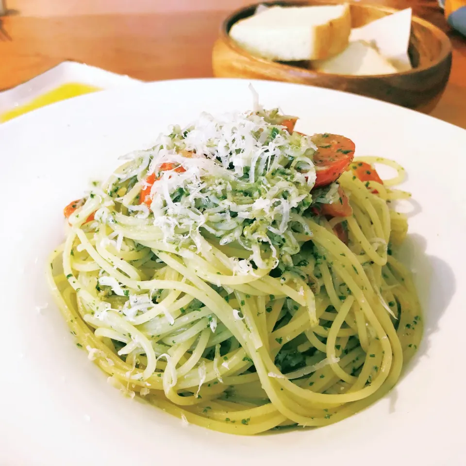 シラスとチェリートマトの大葉ジェノベーゼ🍅🍝|Makigelinaさん