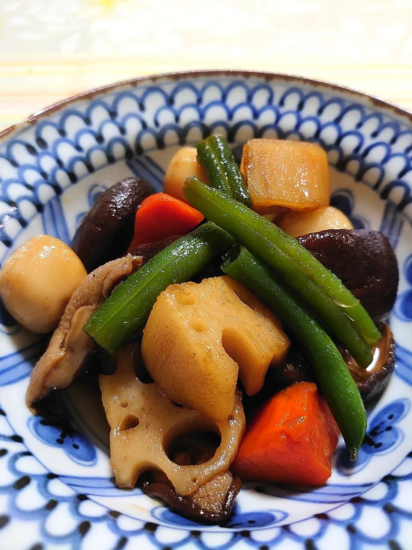 野菜のうま煮
干し椎茸メイン
椎茸が安かったので、家で干しました😋
旨味栄養アップ👍|🍒ふみりん🍒さん