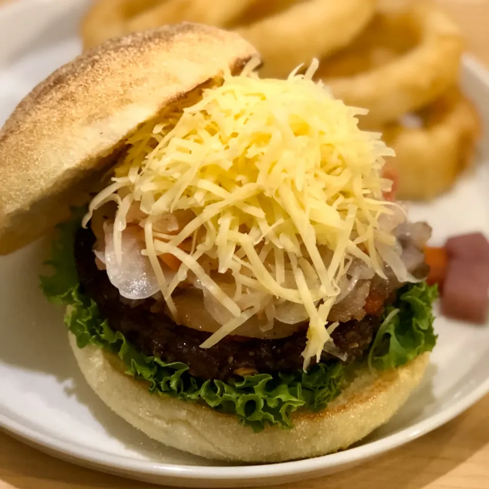 Snapdishの料理写真:ソノラバーガーでベーコンチーズバーガー🍔|ddr3rdmixさん