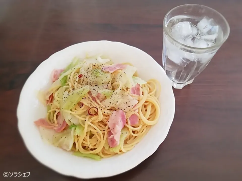 Snapdishの料理写真:今日の昼ご飯だよ(*^^*)
★ベーコンとキャベツの和風ペペロンチーノ|ソラシェフさん