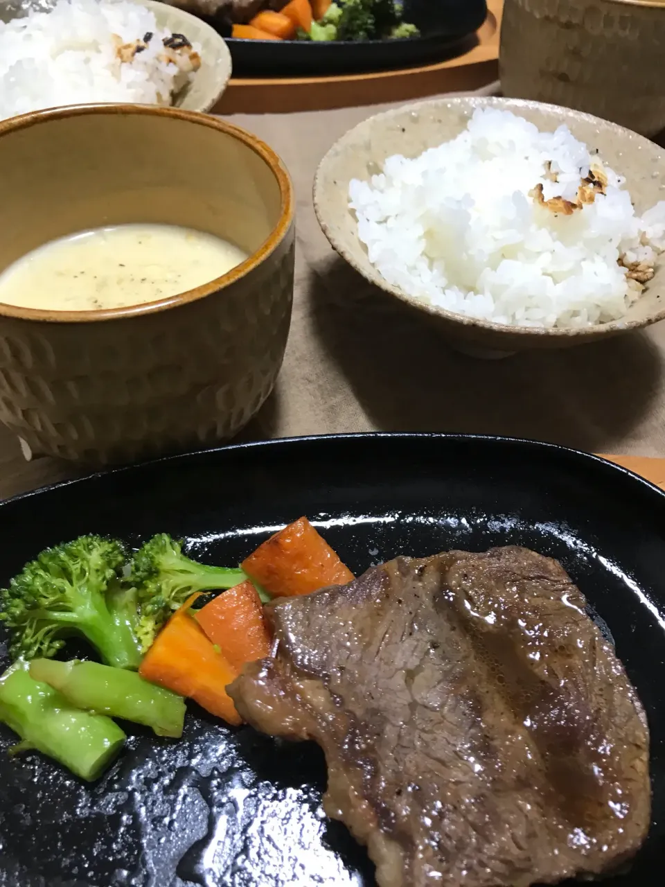 Snapdishの料理写真:ミスジのステーキの晩御飯|medaka_gardenさん