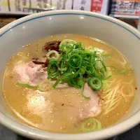 Snapdishの料理写真:じゅんまるラーメン　こくまる|(*S≧∀≦f*)さん