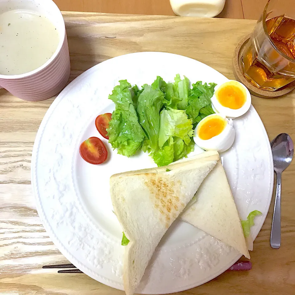 Snapdishの料理写真:ハムチーズサンド|かなママさん