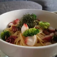 タコとブロッコリーのにんにく醤油パスタ