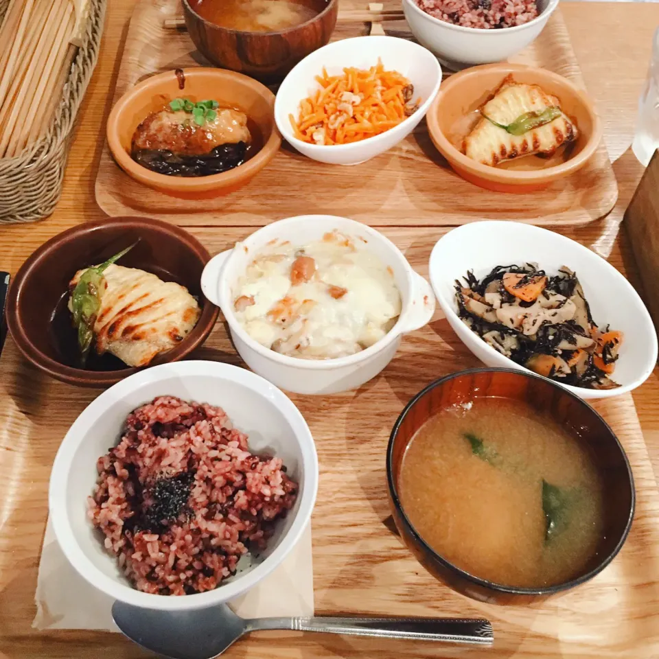 Snapdishの料理写真:オーガニック一汁三菜ランチ🍚💚|leeさん