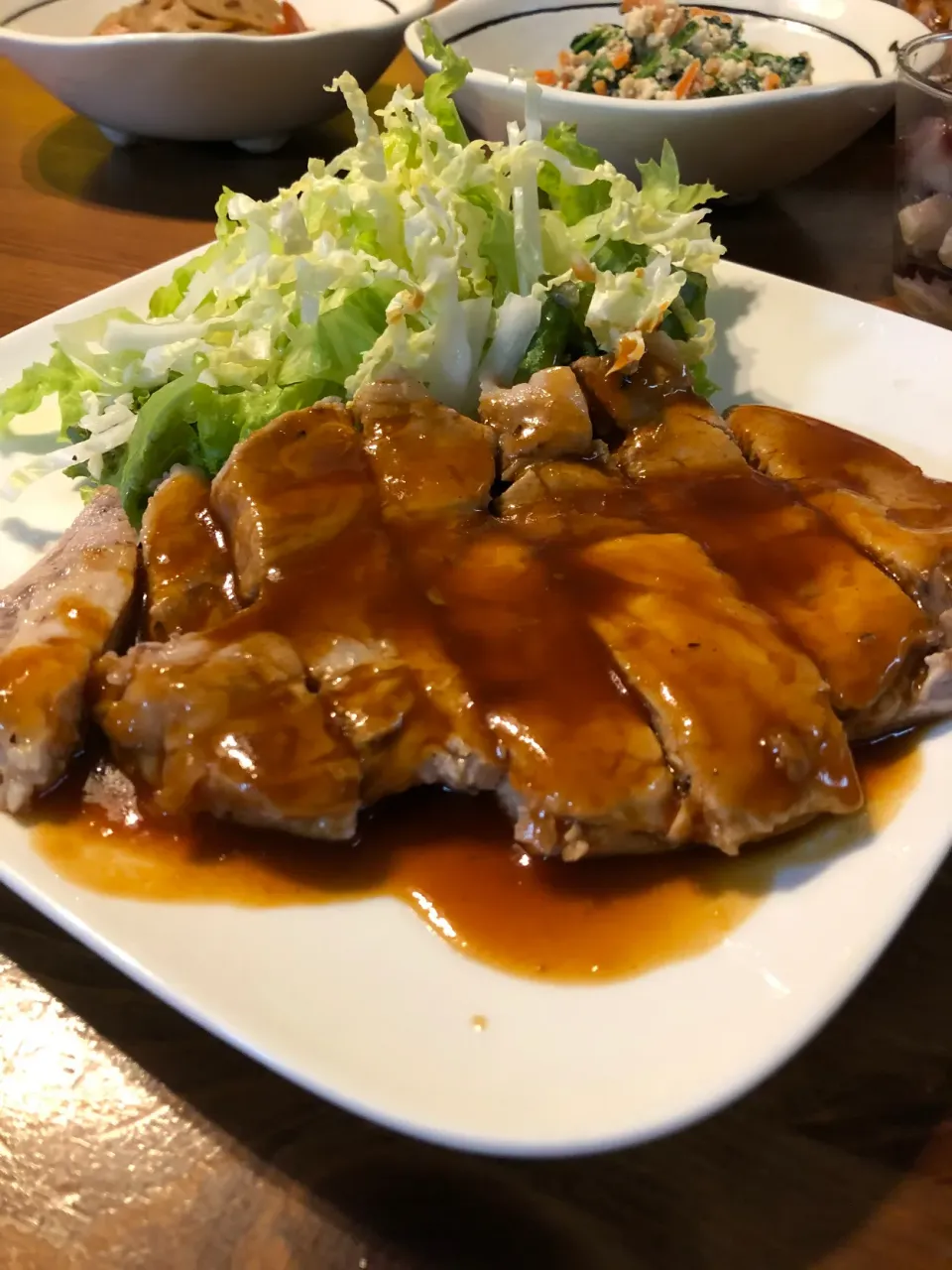 Snapdishの料理写真:10/6の夕食　トンテキ！|yoneさん