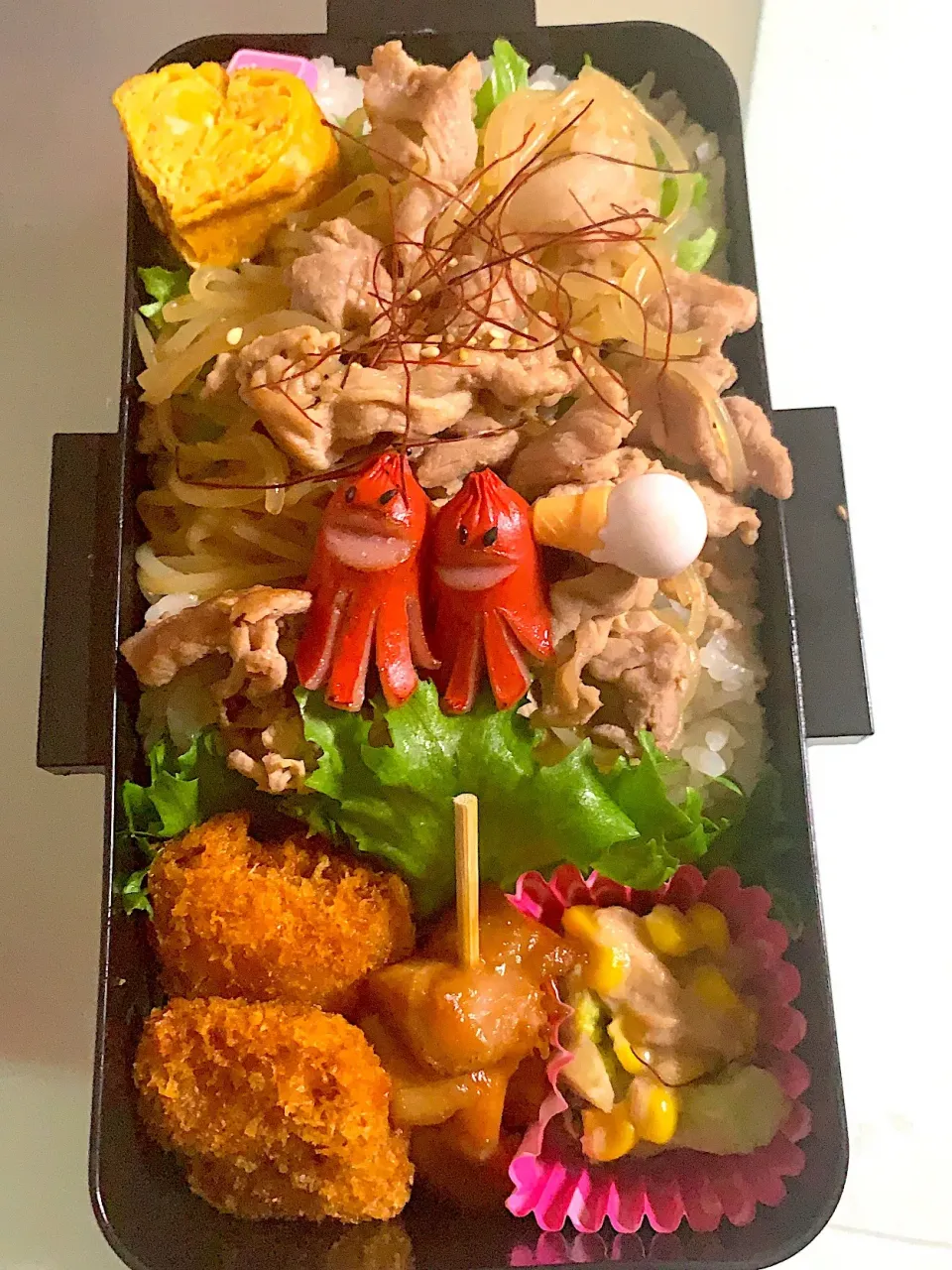 Snapdishの料理写真:#息子弁当 
#豚肉と糸コンのごま油炒め
#リクエスト
 #いってらっしゃい🙋‍♀️|Yukaさん