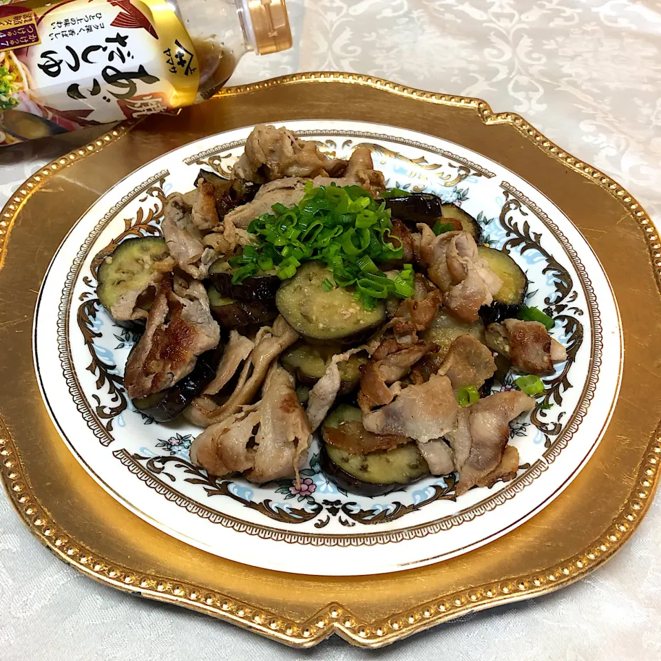 豚バラ茄子🍆炒め煮＊焼きあごだしつゆ🌺|henryさん