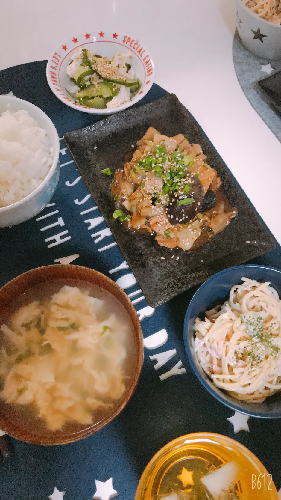 今日の晩御飯😋回鍋肉🤩胸肉ときゅうり🥒の中華風和え物🤩卵🥚スープ😋サラスパ😜|ゆきさん