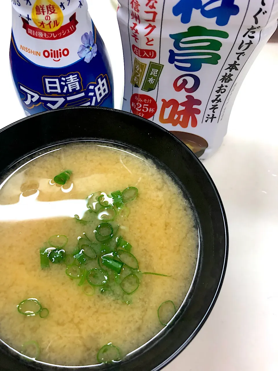 野菜たっぷり毎朝味噌汁|しのてらさん