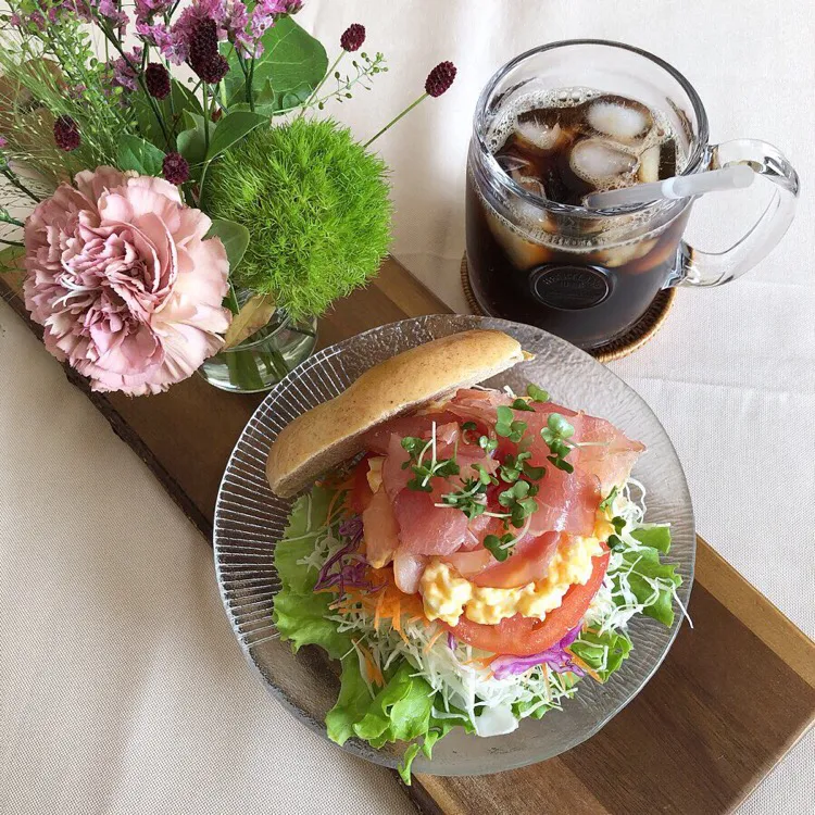 Snapdishの料理写真:10/8❤︎生ハム&たまごサラダベーグルサンド❤︎|Makinsさん