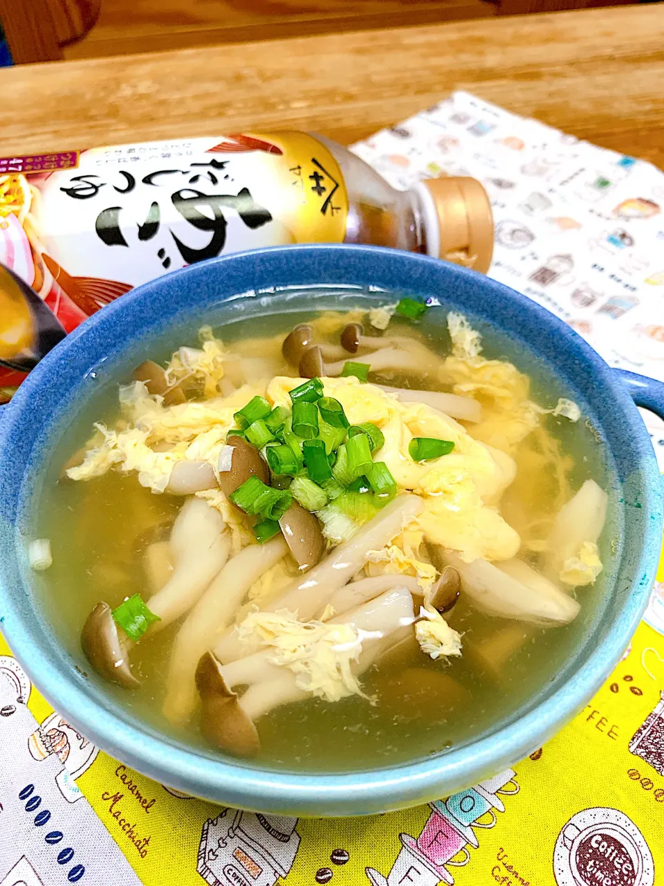 焼きあごだしでしめじとエリンギ🍄の卵とじスープ|❁︎na--na❁︎Nさん