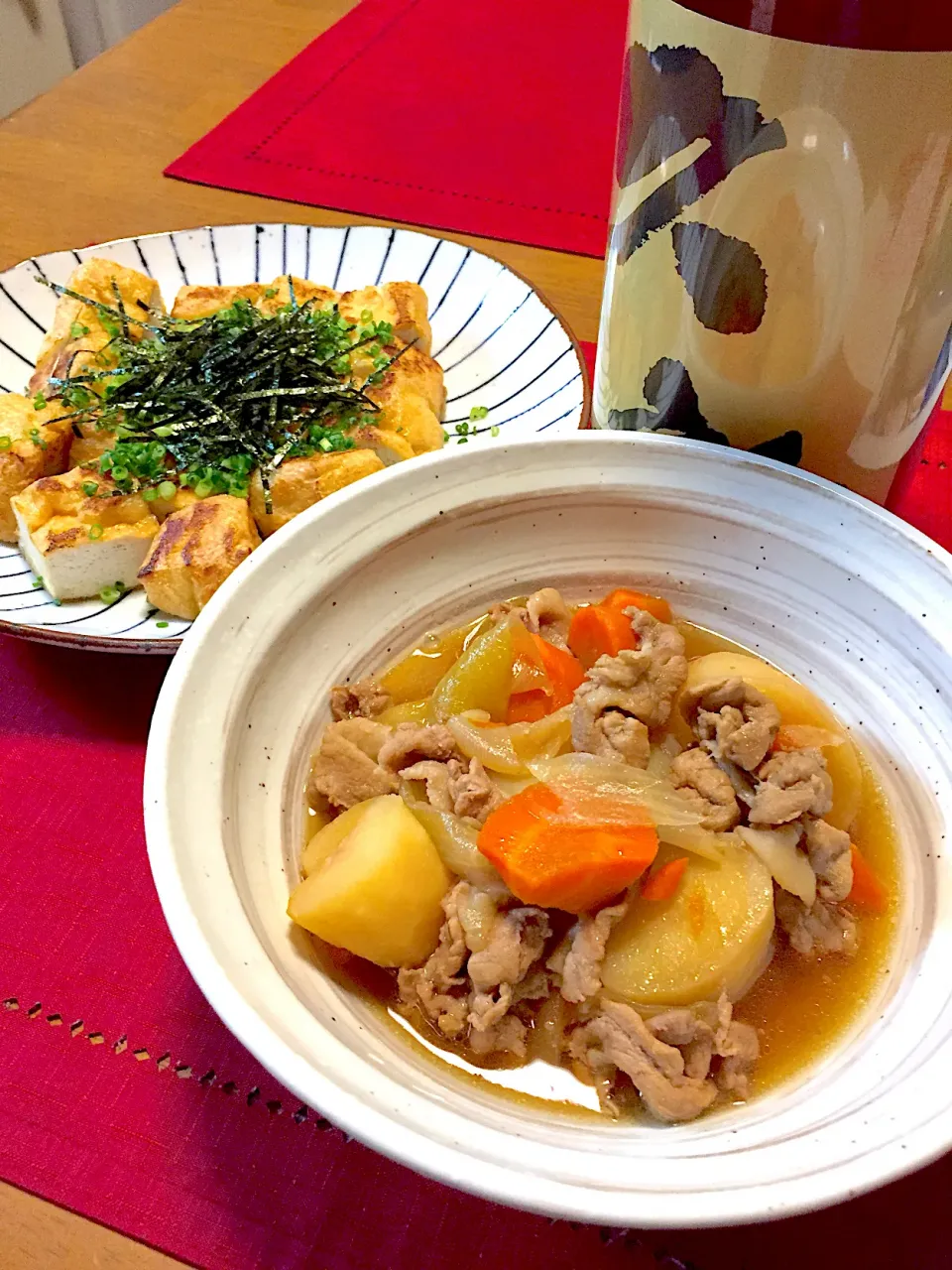 娘作肉じゃが🍀ざぶとん揚げ🍀|おかちさん