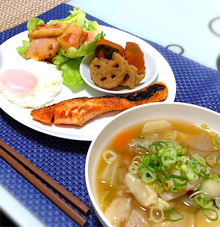 2019*10*08 焼き鮭とだしの効いたすいとん|✿ うえやま家のレシピ ✿さん