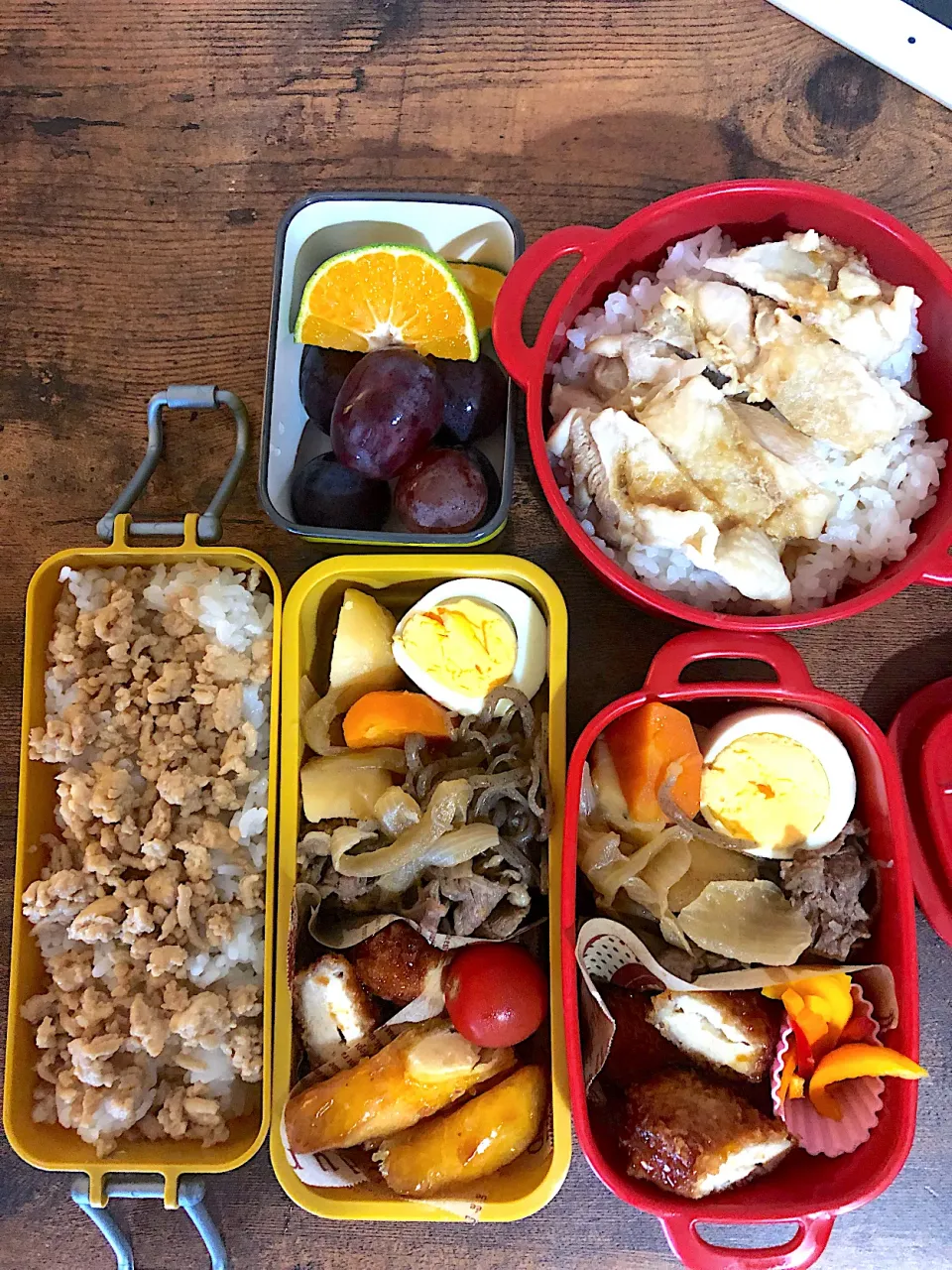 Snapdishの料理写真:2019.10.09 息子・娘弁当⭐️|fuuuuさん