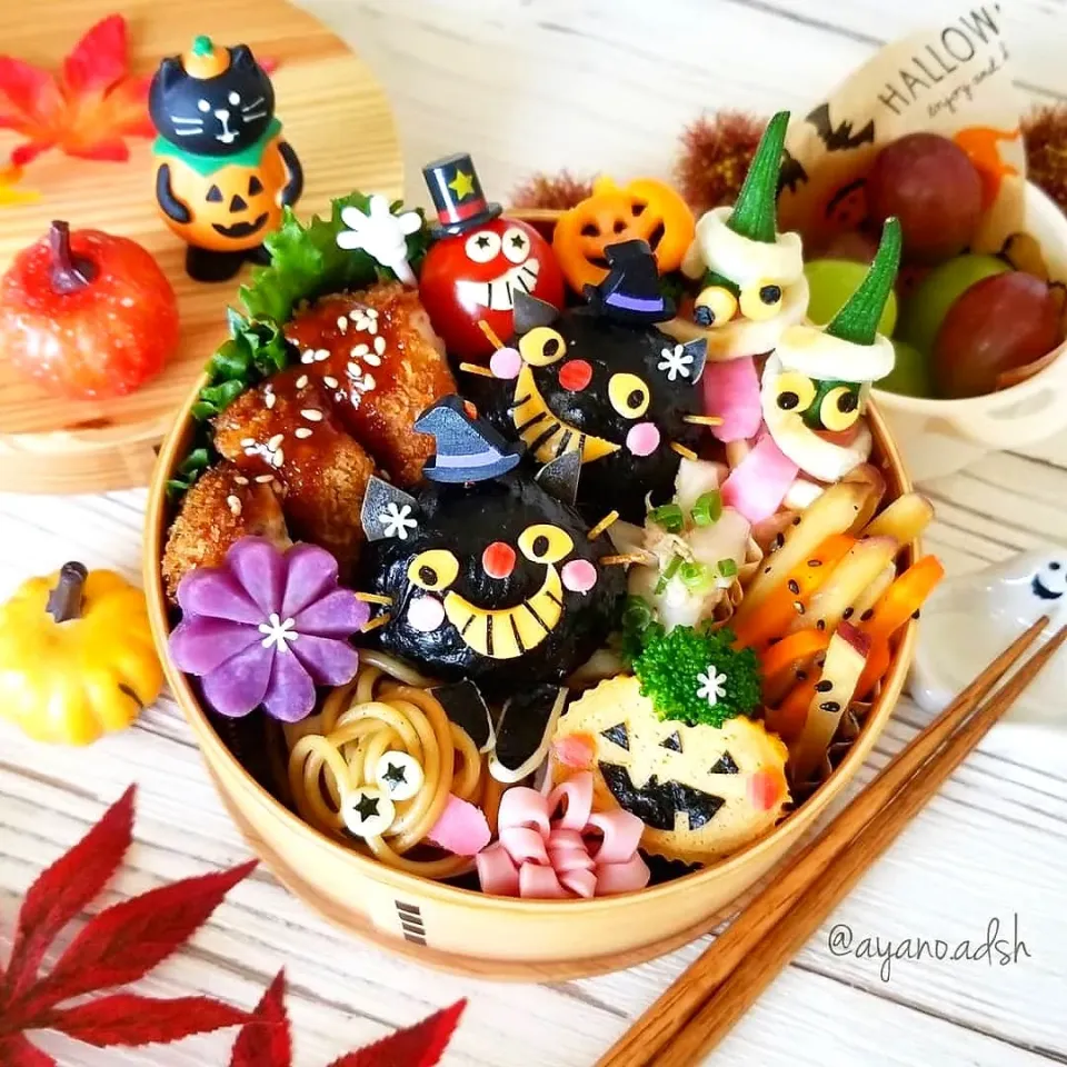 ハロウィン🎃黒猫おにぎり弁当👻|ayano.adshさん