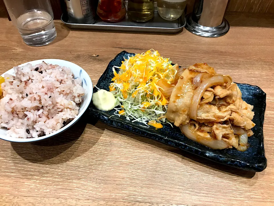 生姜焼き定食|マハロ菊池さん