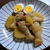 Snapdishの料理写真:手羽元と大根の煮込み|ゆーりさん