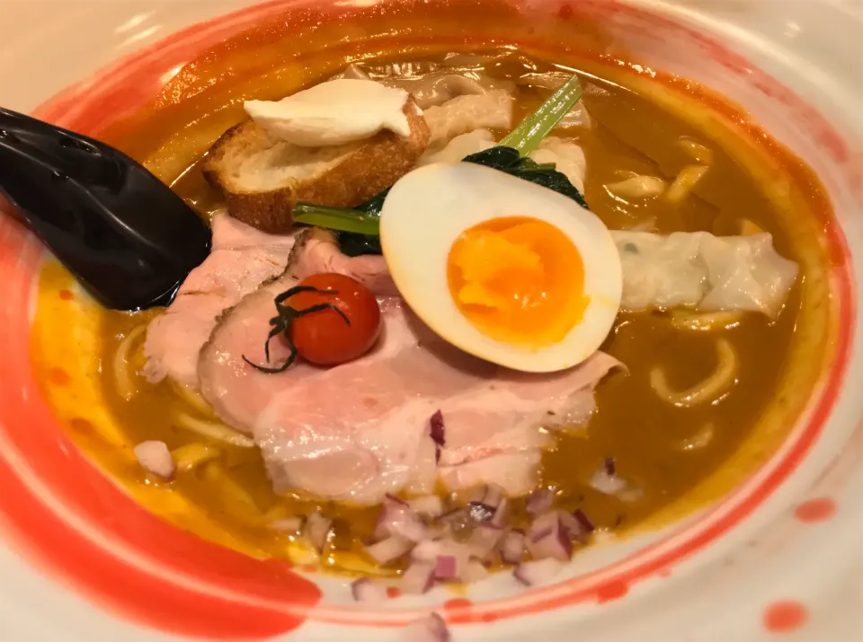 Snapdishの料理写真:元祖海老丸らーめん　わんたん|toshi,I🍴さん