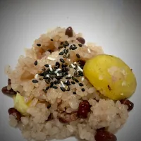 Snapdishの料理写真:栗入り赤飯🌰🍚|akiさん