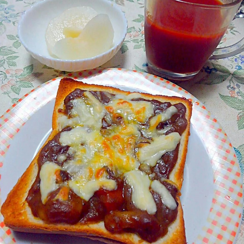 昨夜の残りリメイク🍞チーズカレートースト|うたかた。さん