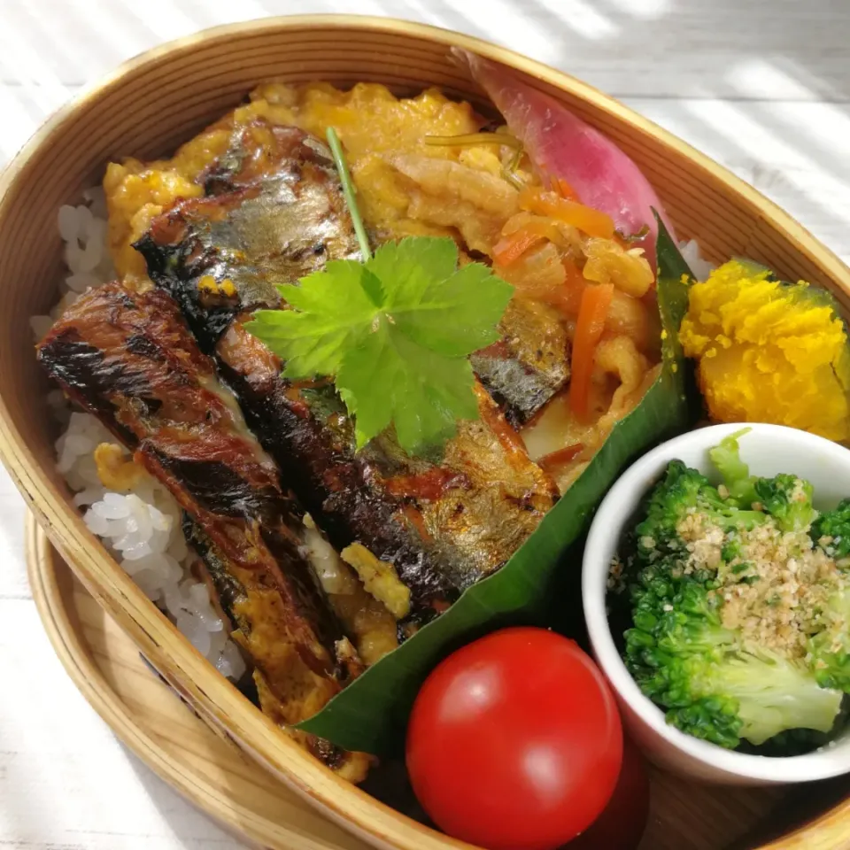 さんま蒲焼き丼弁当|はるさん