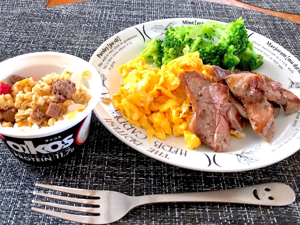 ラム肉黒こしょう焼き〜筋肉メシ|とみぃさん