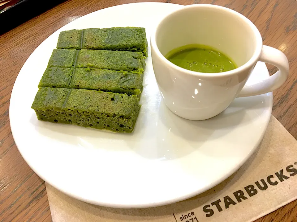 Greentea Almond Brownie with matcha source|Kararak & Foodsさん